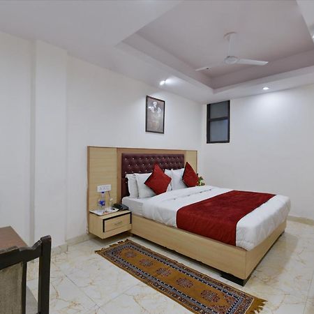 Hotel Hari International - Noida Sector 11 Buitenkant foto