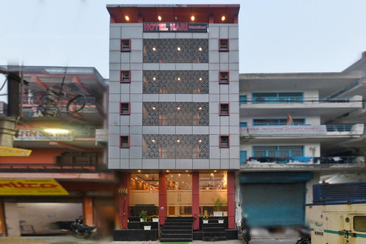 Hotel Hari International - Noida Sector 11 Buitenkant foto