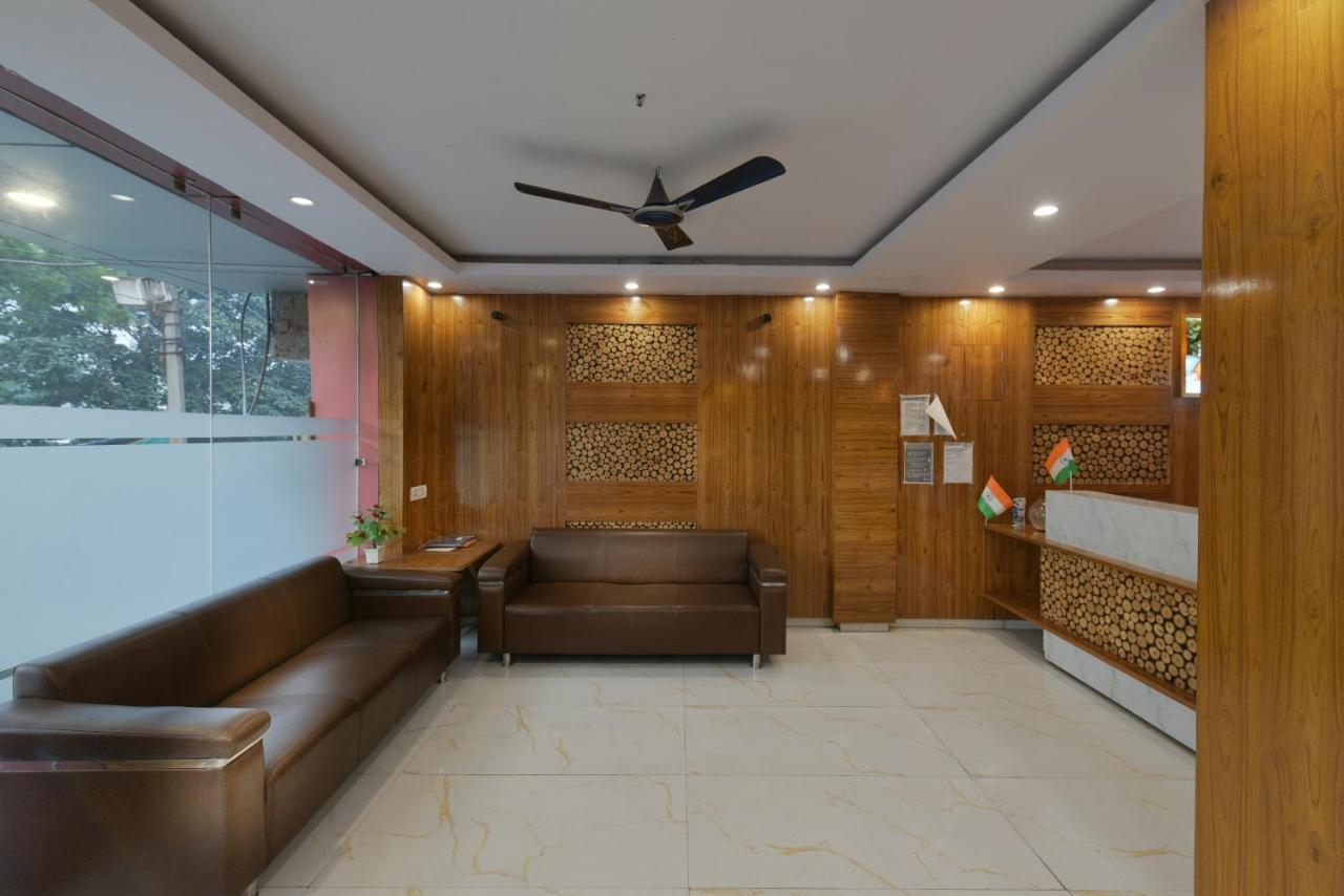 Hotel Hari International - Noida Sector 11 Buitenkant foto