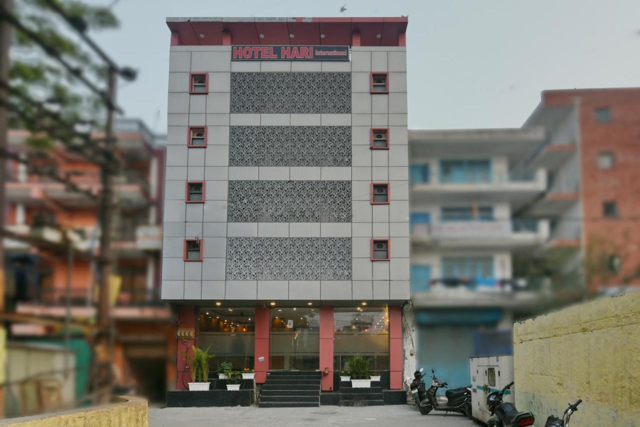 Hotel Hari International - Noida Sector 11 Buitenkant foto